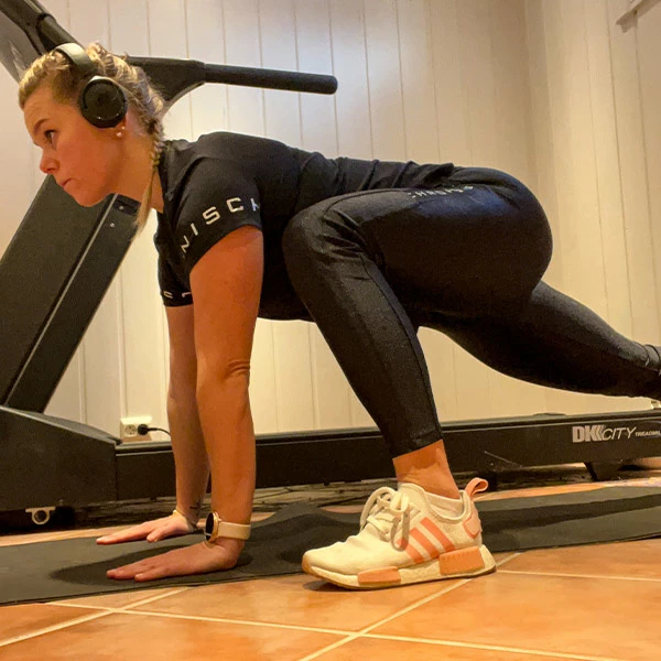 Uttak ⌛ Dame Röhnisch Heritage Tee (Black) 💯 - Bilde 5